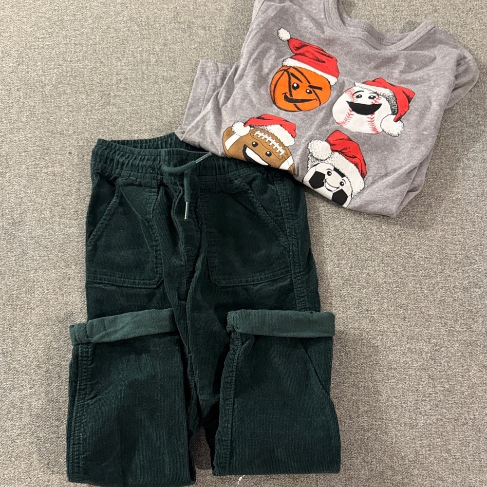 5/$15- Festive Gray Graphic Tee and Green Pants Set